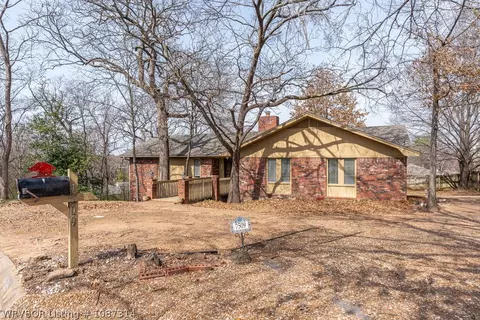 Exterior - 7509 Dover Pl, Fort Smith, AR 72903 photo 4 of 6