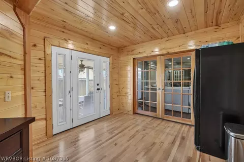 Entry Way - 10500 Jenny Lind Rd, Fort Smith, AR 72908 photo 4 of 5