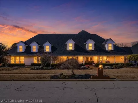 Exterior - 10500 Jenny Lind Rd, Fort Smith, AR 72908 photo 3 of 15