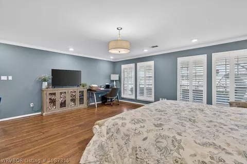 Bedroom - 10500 Jenny Lind Rd, Fort Smith, AR 72908 photo 3 of 8