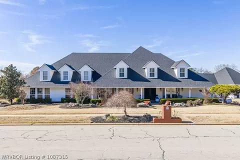 10500 Jenny Lind Rd, Fort Smith, AR 72908