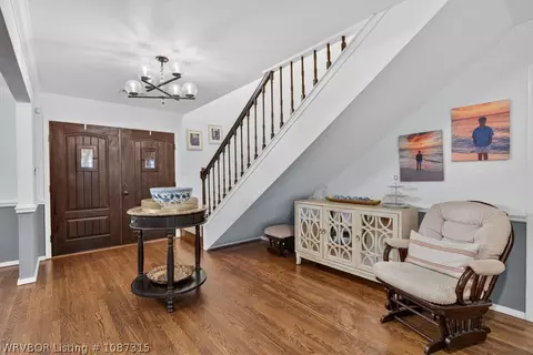 Entry Way - 10500 Jenny Lind Rd, Fort Smith, AR 72908 photo 1 of 5