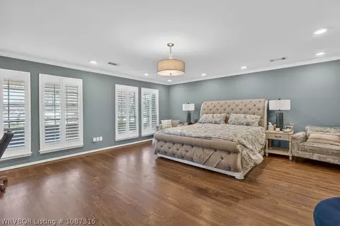 Bedroom - 10500 Jenny Lind Rd, Fort Smith, AR 72908 photo 1 of 8