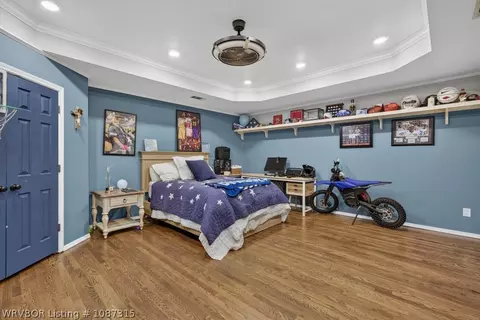 Bedroom - 10500 Jenny Lind Rd, Fort Smith, AR 72908 photo 5 of 8