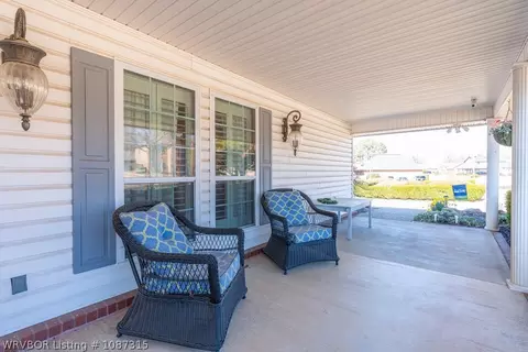 Exterior - 10500 Jenny Lind Rd, Fort Smith, AR 72908 photo 10 of 15