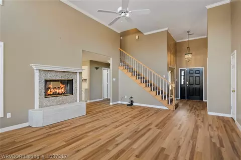 Living - 8601 Timberlyn Way, Fort Smith, AR 72903 photo 2 of 2