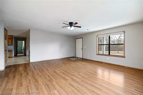 Living - 111 Cedar Ave, Alma, AR 72921 photo 2 of 4