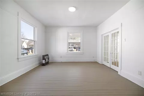 Living - 1018 S 25th St, Fort Smith, AR 72901 photo 1 of 3