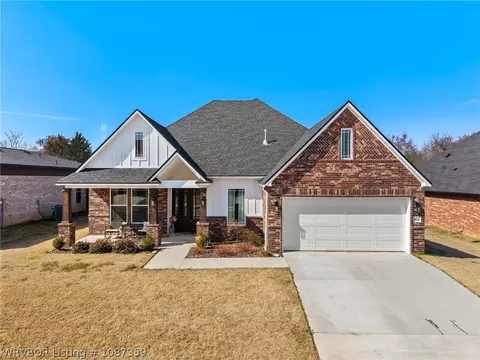 6924 Stonebrook Dr, Fort Smith, AR 72916