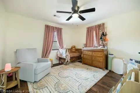 Bedroom - 7512 S Highway 271, Fort Smith, AR 72908 photo 2 of 4