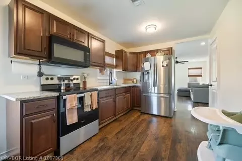 Kitchen - 7512 S Highway 271, Fort Smith, AR 72908 photo 1 of 1