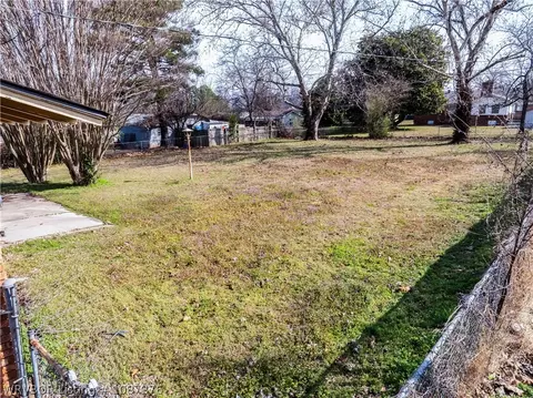 Exterior - 2415 64th St, Fort Smith, AR 72903 photo 3 of 7