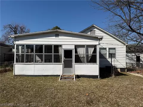 Exterior - 428 N 35th St, Fort Smith, AR 72903 photo 3 of 3