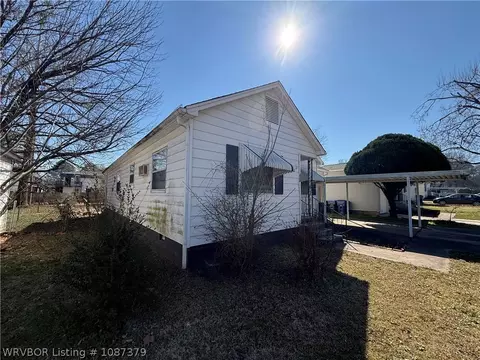 Exterior - 428 N 35th St, Fort Smith, AR 72903 photo 2 of 3
