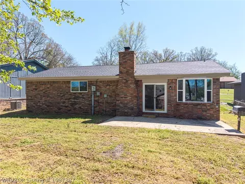 Exterior - 504 M St, Barling, AR 72923 photo 5 of 7