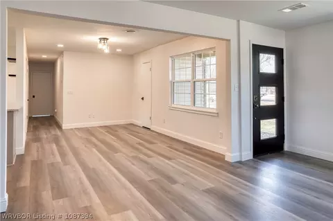 Living - 2 S 15th St, Lavaca, AR 72941 photo 4 of 8
