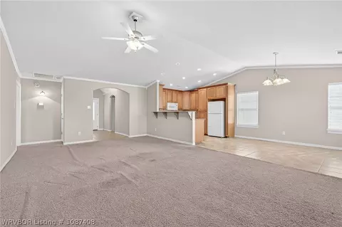Living - 2912 Brighton Ct, Fort Smith, AR 72903 photo 2 of 5