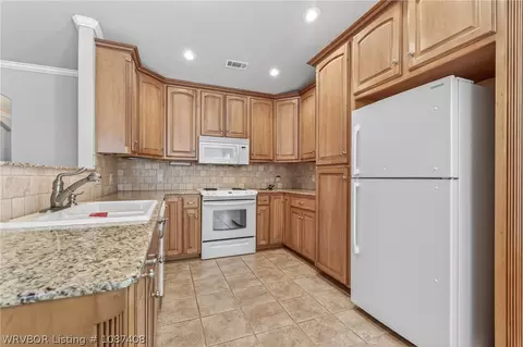 Kitchen - 2912 Brighton Ct, Fort Smith, AR 72903 photo 1 of 4