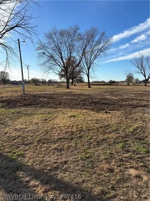 23062 Race Track Rd, Spiro, OK 74959