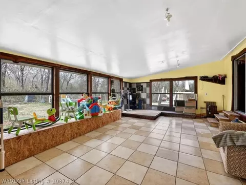 39777 Choctaw Ave, Howe, OK 74940 photo 28