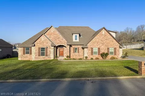 617 S Deerwood Dr, Greenwood, AR 72936