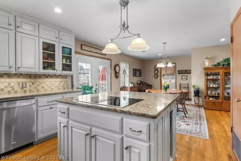 Kitchen - 3700 Dallas St, Fort Smith, AR 72903 photo 2 of 2