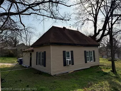 1600 S 28th St, Fort Smith, AR 72901