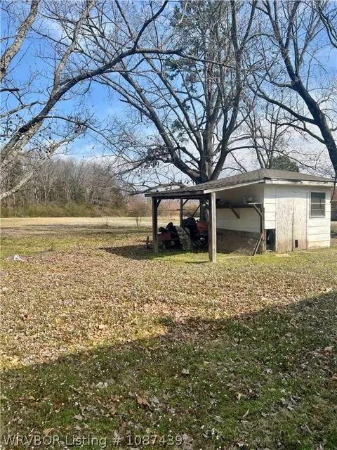 Exterior - 2903 E Walnut St, Paris, AR 72855 photo 3 of 3