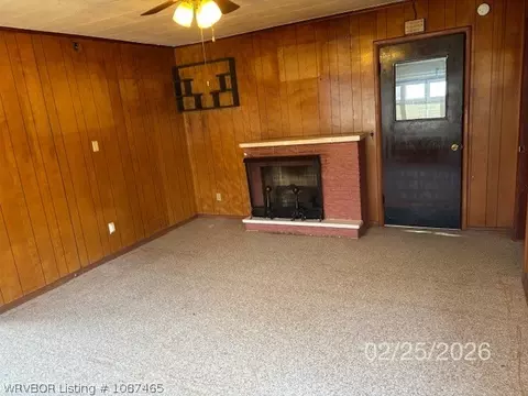 Living - 3418 N 31st St, Fort Smith, AR 72904 photo 2 of 4