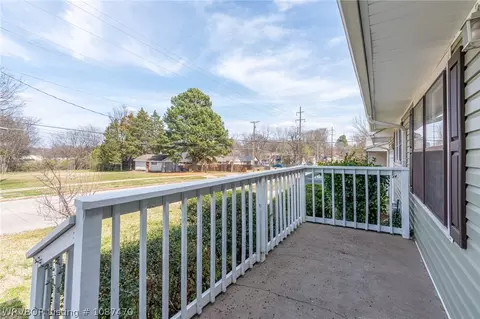 Exterior - 3710 Park Ave, Fort Smith, AR 72903 photo 5 of 7