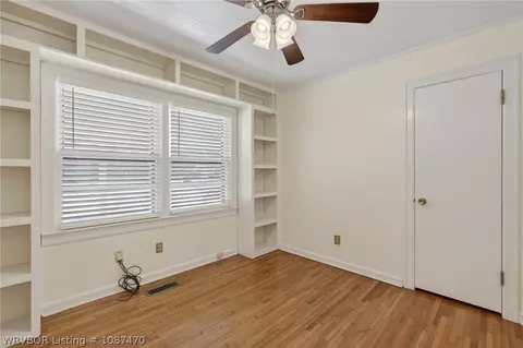 Bedroom - 3710 Park Ave, Fort Smith, AR 72903 photo 6 of 11