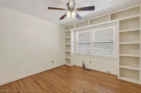 Bedroom - 3710 Park Ave, Fort Smith, AR 72903 photo 5 of 11