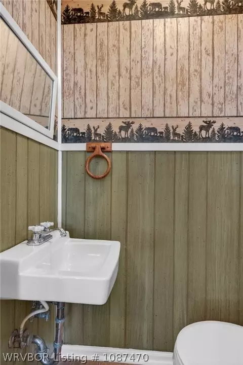 Bath - 3710 Park Ave, Fort Smith, AR 72903 photo 1 of 3