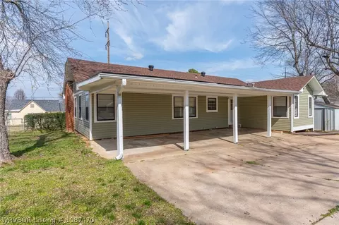 Exterior - 3710 Park Ave, Fort Smith, AR 72903 photo 7 of 7