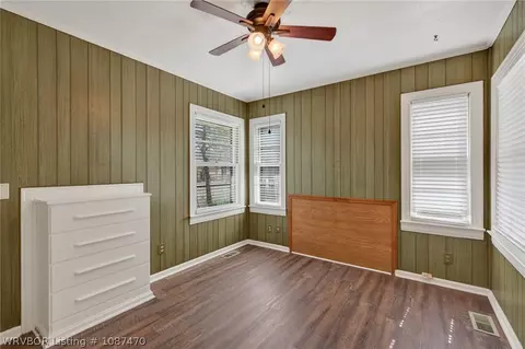 Bedroom - 3710 Park Ave, Fort Smith, AR 72903 photo 2 of 11