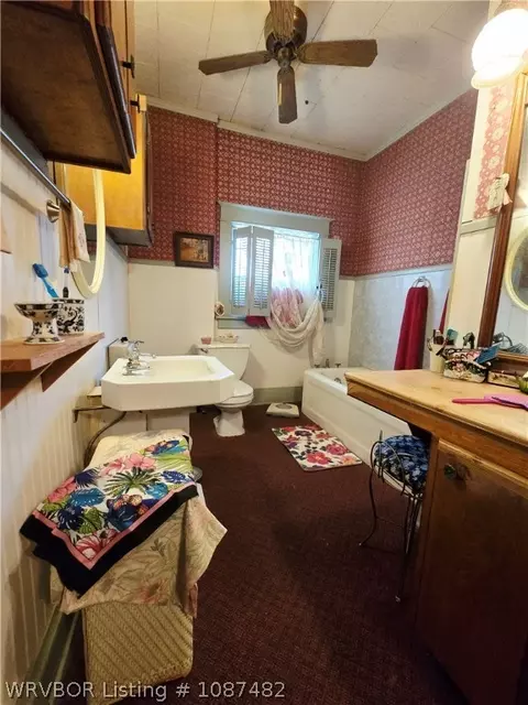 Bath - 707 E Walnut St, Paris, AR 72855 photo 2 of 2