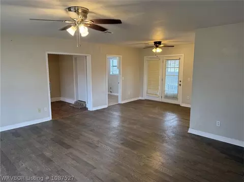 Living - 804 E Pryor Ave, Pocola, OK 74902 photo 1 of 1