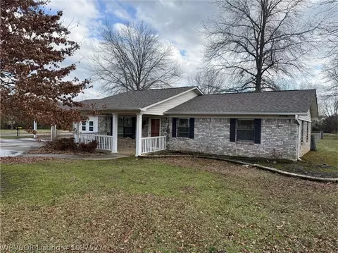 804 E Pryor Ave, Pocola, OK 74902