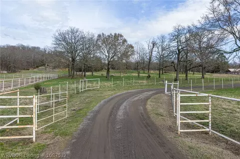 2408 Reeves Rd, Hackett, AR 72937 photo 2