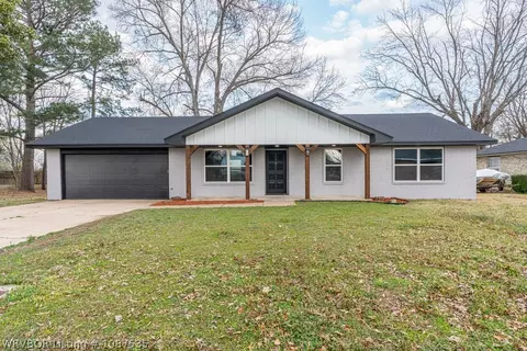 1176 Eastwood Dr, Booneville, AR 72927