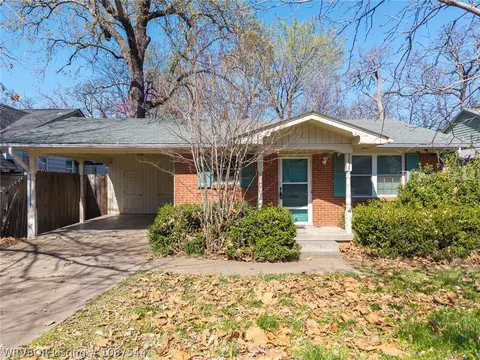 Exterior - 2015 S Q St, Fort Smith, AR 72901 photo 2 of 9