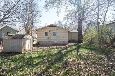 Exterior - 2015 S Q St, Fort Smith, AR 72901 photo 7 of 9