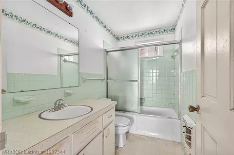 Bath - 2015 S Q St, Fort Smith, AR 72901 photo 1 of 1