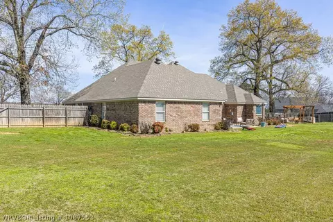 Exterior - 313 Stone Mountain Loop, Alma, AR 72921 photo 14 of 15