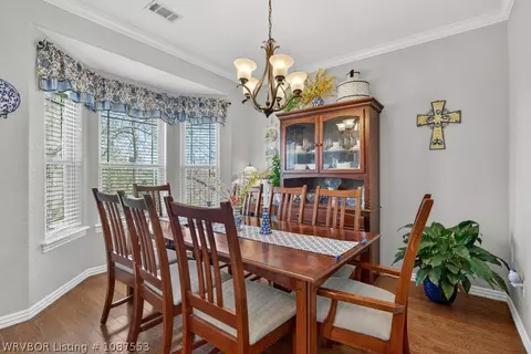 Dining - 313 Stone Mountain Loop, Alma, AR 72921 photo 1 of 1