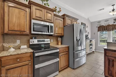 Kitchen - 313 Stone Mountain Loop, Alma, AR 72921 photo 1 of 2