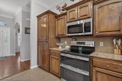 Kitchen - 313 Stone Mountain Loop, Alma, AR 72921 photo 2 of 2