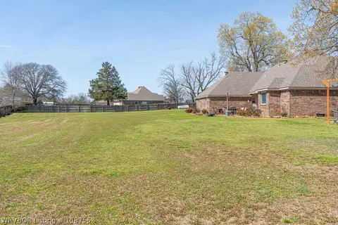 Exterior - 313 Stone Mountain Loop, Alma, AR 72921 photo 4 of 15