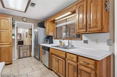 Kitchen - 2505 Royal Scots, Fort Smith, AR 72908 photo 1 of 5