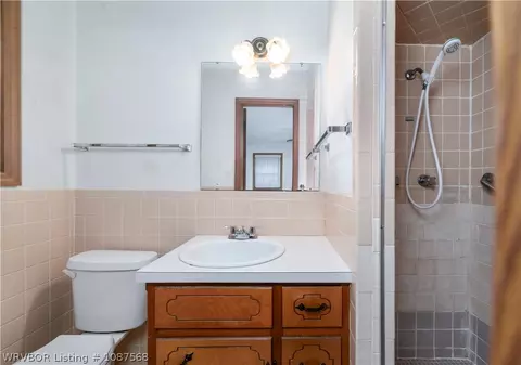 Bath - 4316 Urbana Dr, Fort Smith, AR 72904 photo 1 of 2